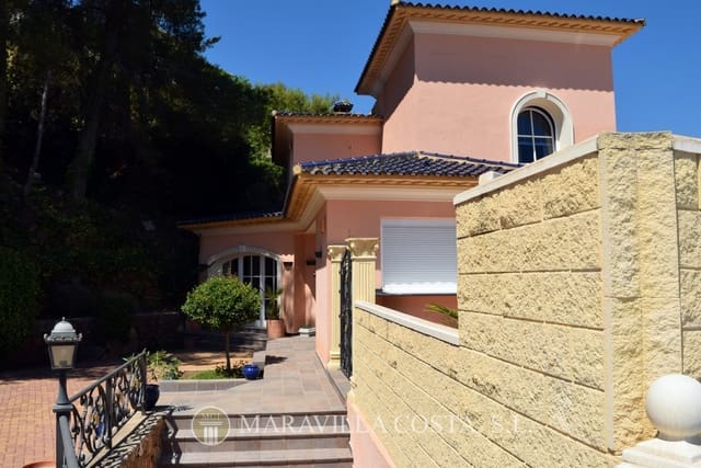 Chalet de 5 habitaciones en La Sella en venta con piscina garaje - 1.599.000 € (Ref: 4913499)