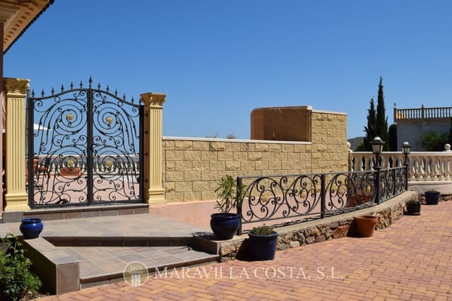 Chalet de 5 habitaciones en La Sella en venta con piscina garaje - 1.599.000 € (Ref: 4913499)