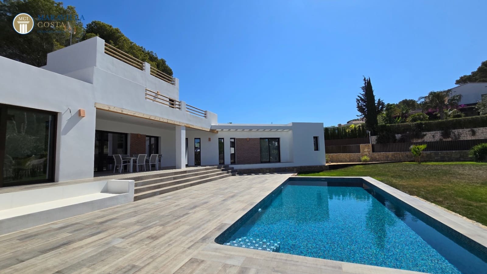 3 makuuhuone Huvila myytävänä paikassa Javea / Xabia mukana uima-altaan 
autotalli - 1 790 000 € (Ref: 8358248)