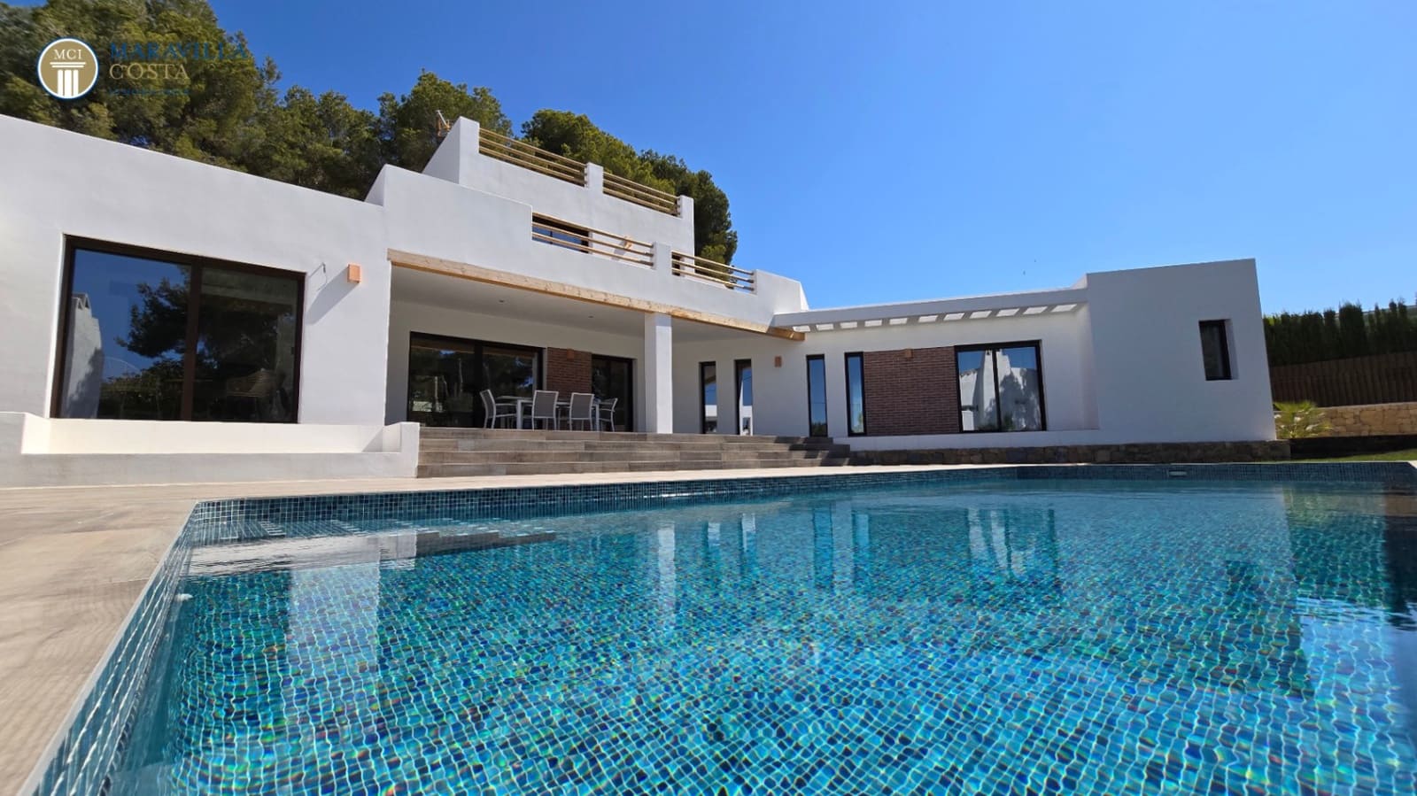 3 makuuhuone Huvila myytävänä paikassa Javea / Xabia mukana uima-altaan 
autotalli - 1 790 000 € (Ref: 8358248)