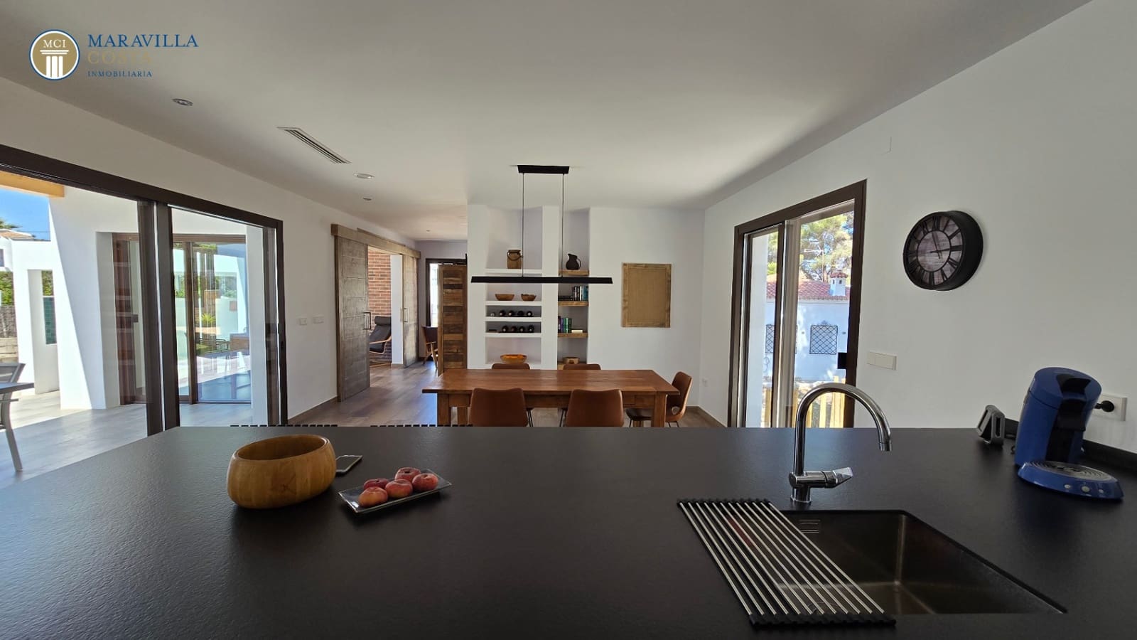 3 makuuhuone Huvila myytävänä paikassa Javea / Xabia mukana uima-altaan 
autotalli - 1 790 000 € (Ref: 8358248)