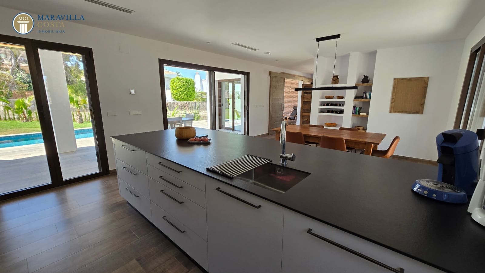 3 makuuhuone Huvila myytävänä paikassa Javea / Xabia mukana uima-altaan 
autotalli - 1 790 000 € (Ref: 8358248)