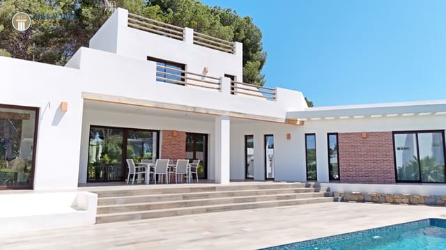 3 makuuhuone Huvila myytävänä paikassa Javea / Xàbia mukana uima-altaan 
autotalli - 1 790 000 € (Ref: 8358248)