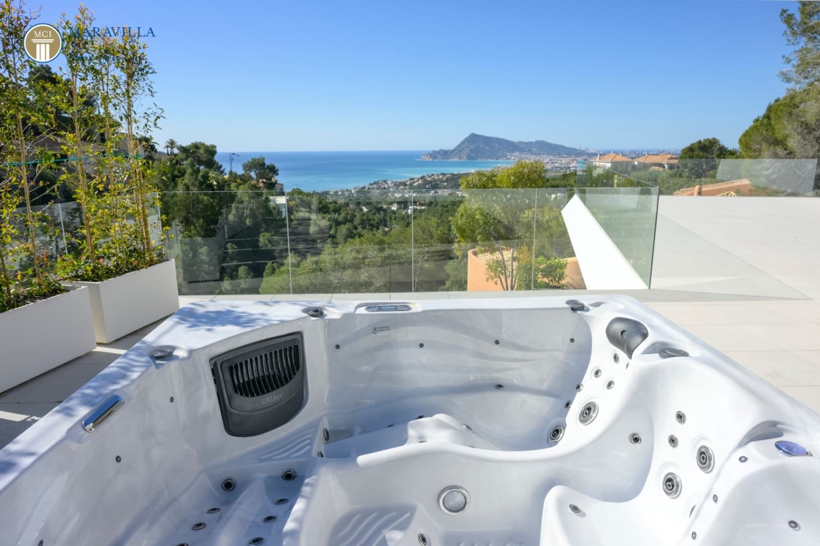 4 bedroom Villa for sale in Altea with pool garage - € 2,250,000 (Ref: 8640024)