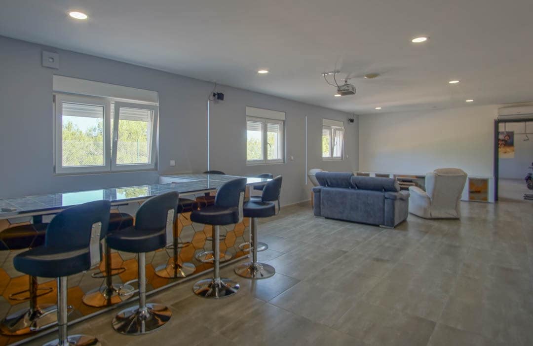 8 soveværelse Villa til salg i La Nucia med swimmingpool - € 2.500.000 (Ref: 9115375)