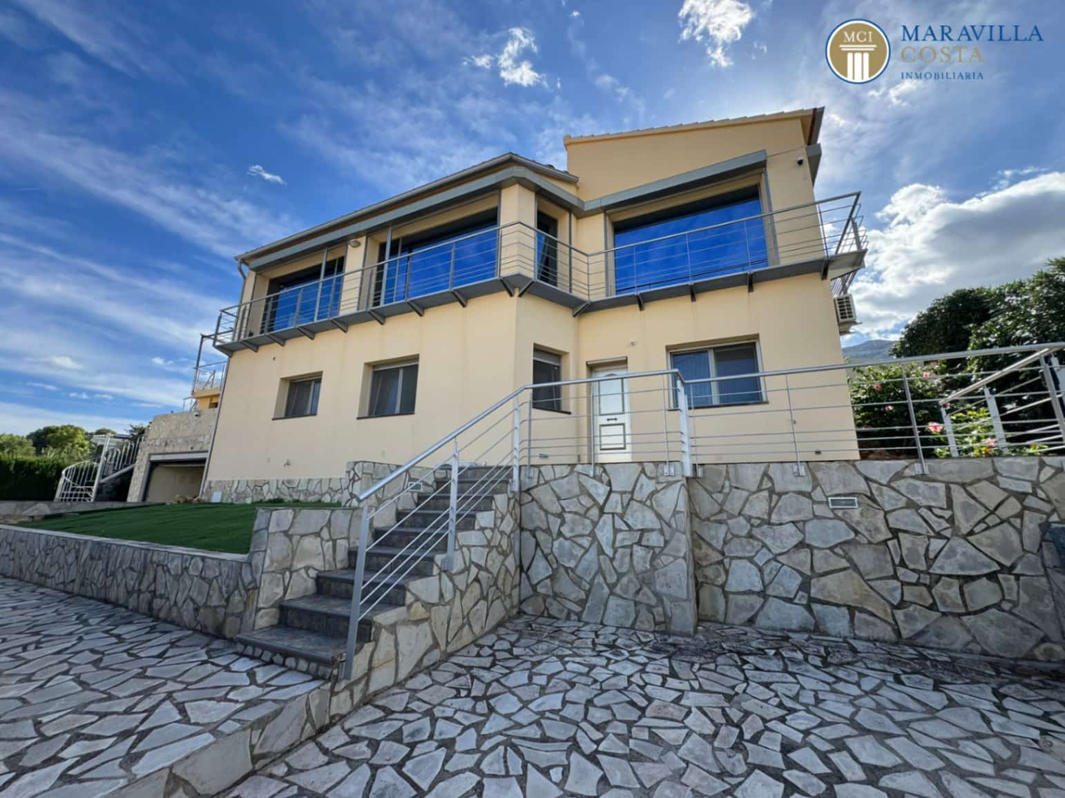 5 soveværelse Villa til salg i Denia med swimmingpool garage - € 835.000 (Ref: 9329539)