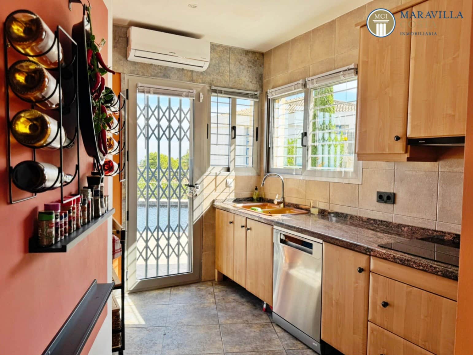 5 soveværelse Villa til salg i Denia med swimmingpool garage - € 835.000 (Ref: 9329539)