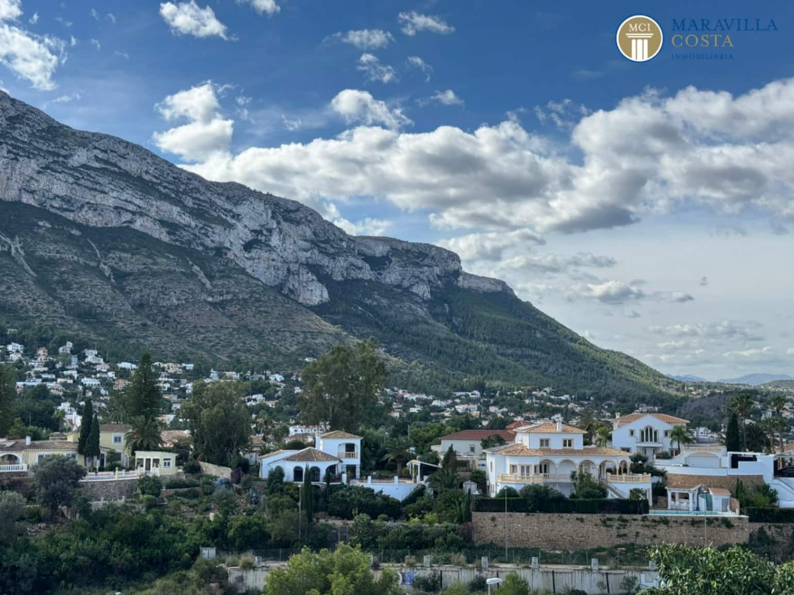 5 soveværelse Villa til salg i Denia med swimmingpool garage - € 835.000 (Ref: 9329539)