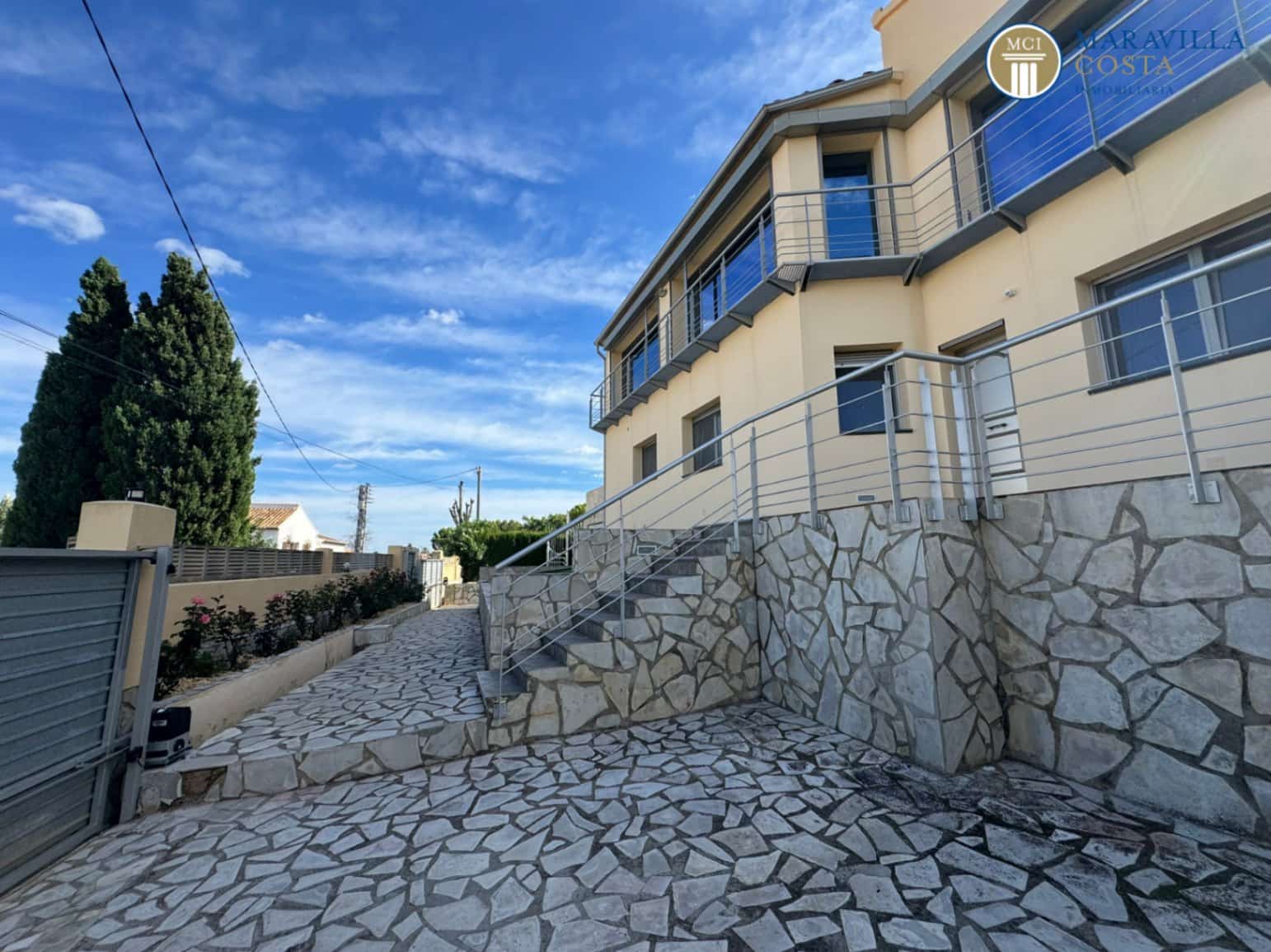 5 soveværelse Villa til salg i Denia med swimmingpool garage - € 835.000 (Ref: 9329539)