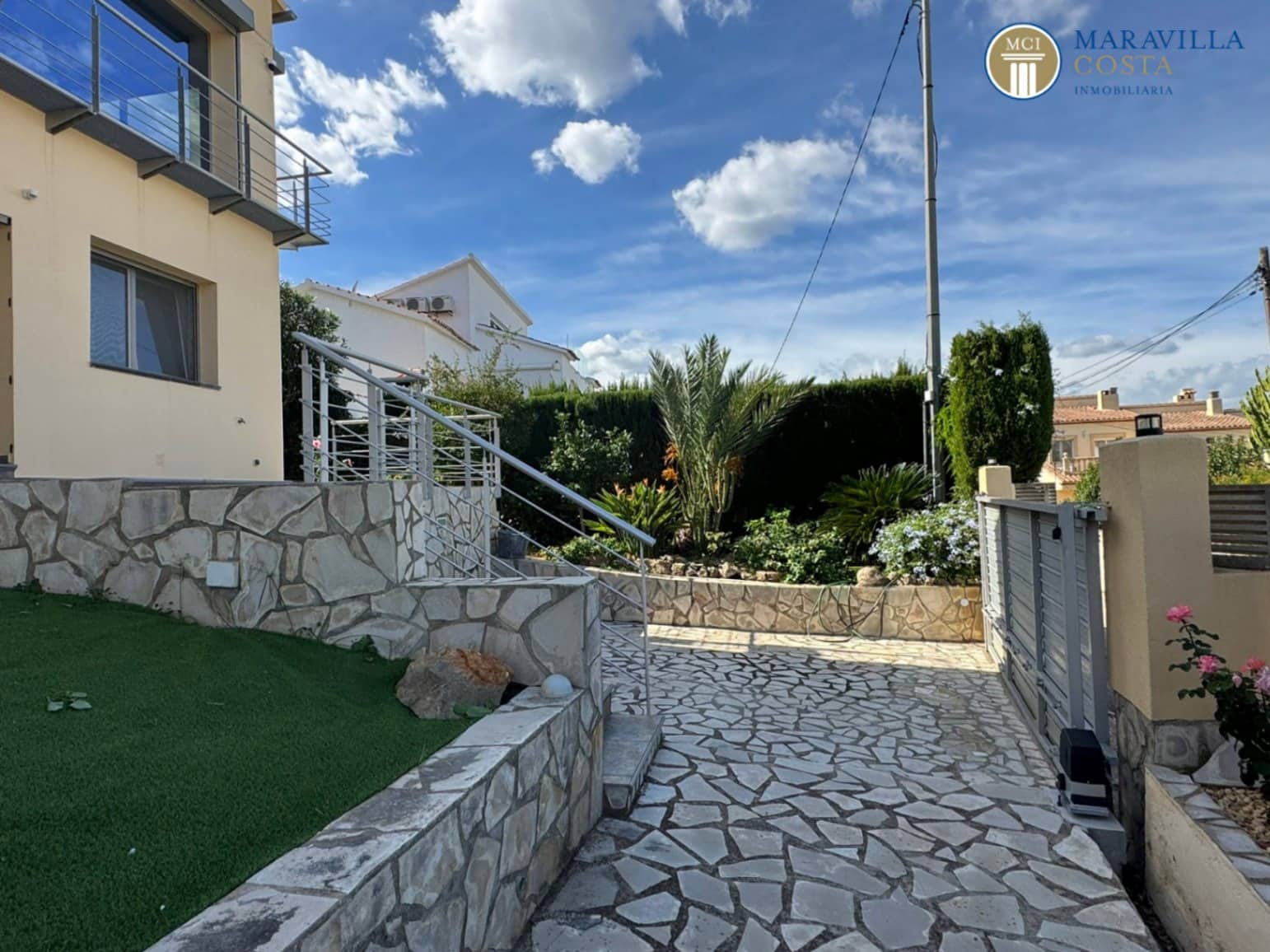 5 soveværelse Villa til salg i Denia med swimmingpool garage - € 835.000 (Ref: 9329539)