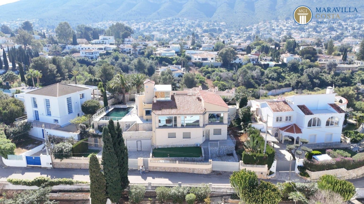 5 sovrum Villa till salu i Denia med pool garage - 785 000 € (Ref: 9329539)