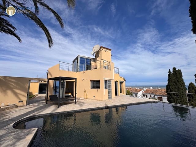 5 soveværelse Villa til salg i El Montgó, Dénia med swimmingpool garage - € 745.000 (Ref: 9329539)