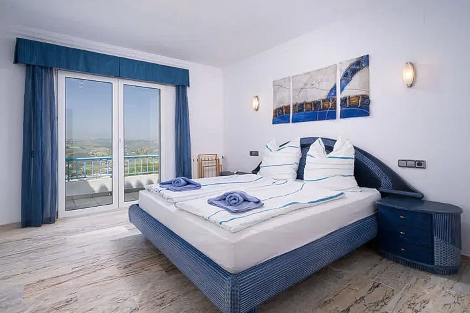 3 bedroom Villa for sale in Moraira with pool - € 990,000 (Ref: 9383746)