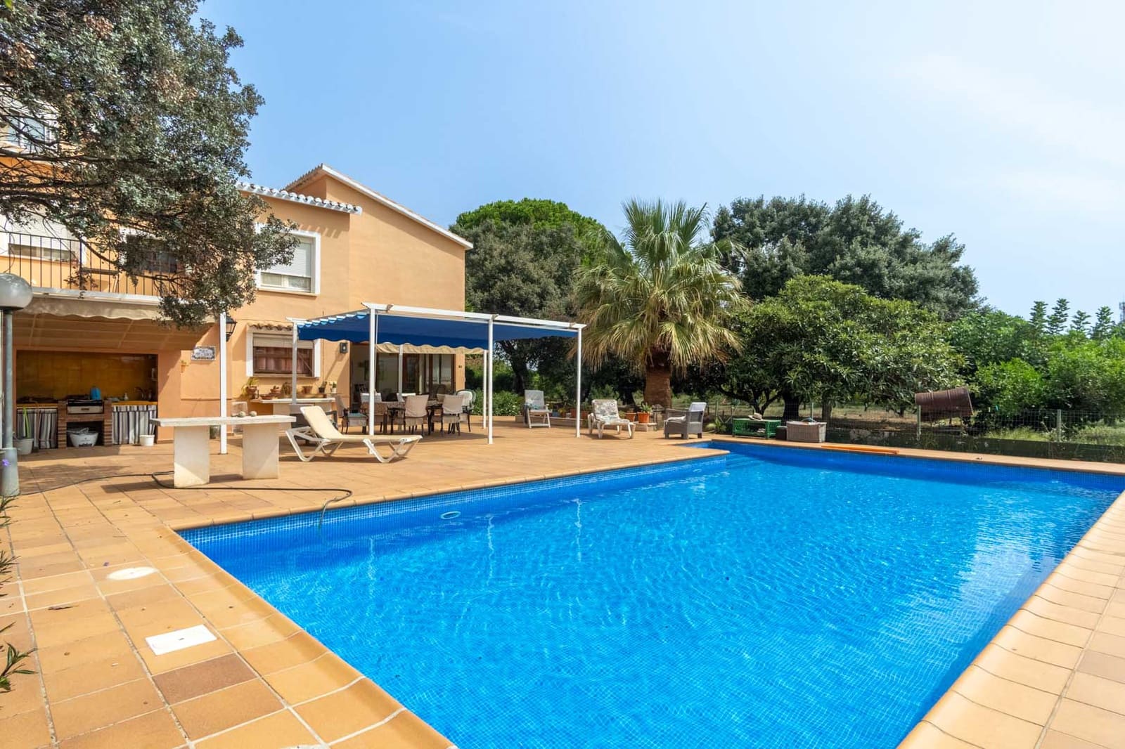 5 chambre Villa/Maison à vendre à Denia avec piscine - 1 060 000 € (Ref: 9383751)