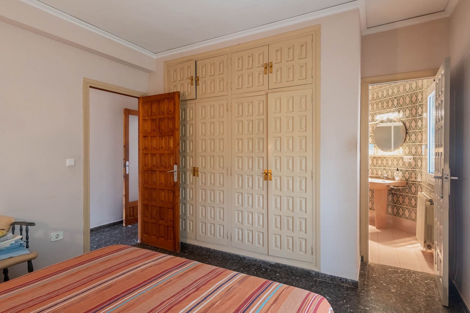 5 chambre Villa/Maison à vendre à Denia avec piscine - 1 060 000 € (Ref: 9383751)