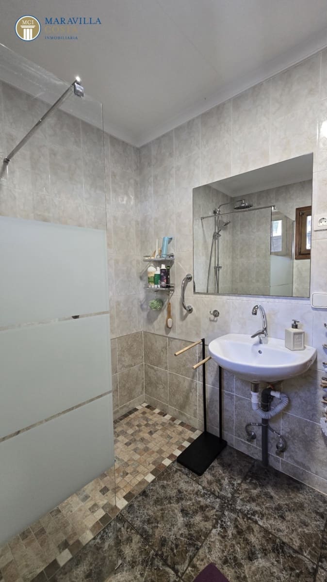 6 quarto Moradia para venda em Denia com piscina garagem - 630 000 € (Ref: 9506416)