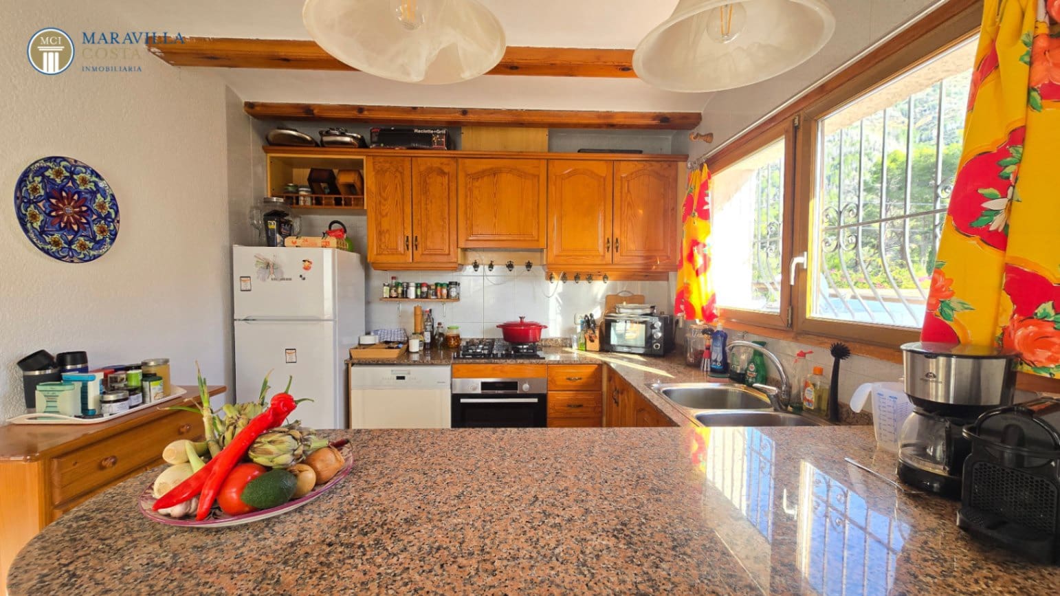 6 quarto Moradia para venda em Denia com piscina garagem - 630 000 € (Ref: 9506416)