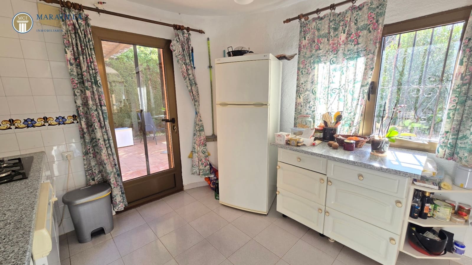 6 quarto Moradia para venda em Denia com piscina garagem - 630 000 € (Ref: 9506416)