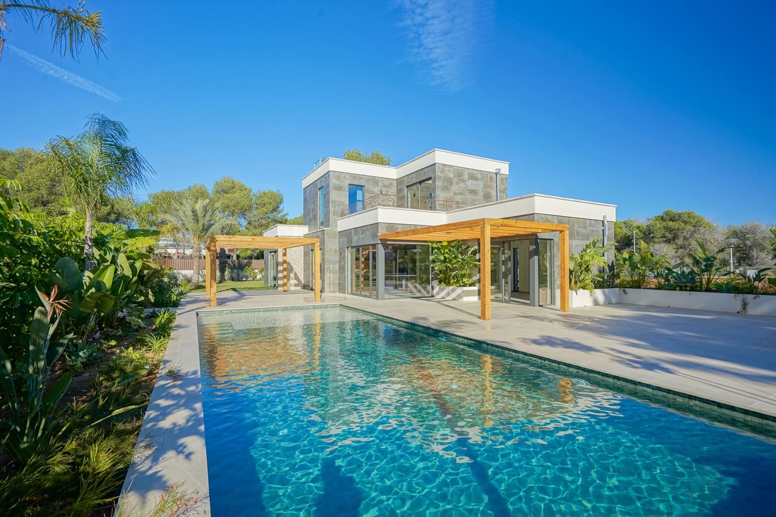 3 bedroom Villa for sale in Javea / Xabia with pool - € 1,749,000 (Ref: 9506565)