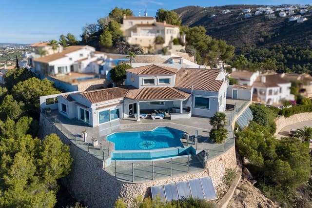4 makuuhuone Huvila myytävänä paikassa Paichi, Teulada-Moraira mukana uima-altaan - 1 990 000 € (Ref: 9506568)