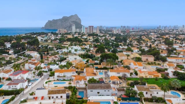 4 soverom Villa til salgs i Cometa - Carrió, Calpe / Calp med svømmebasseng garasje - € 950 000 (Ref: 9640796)