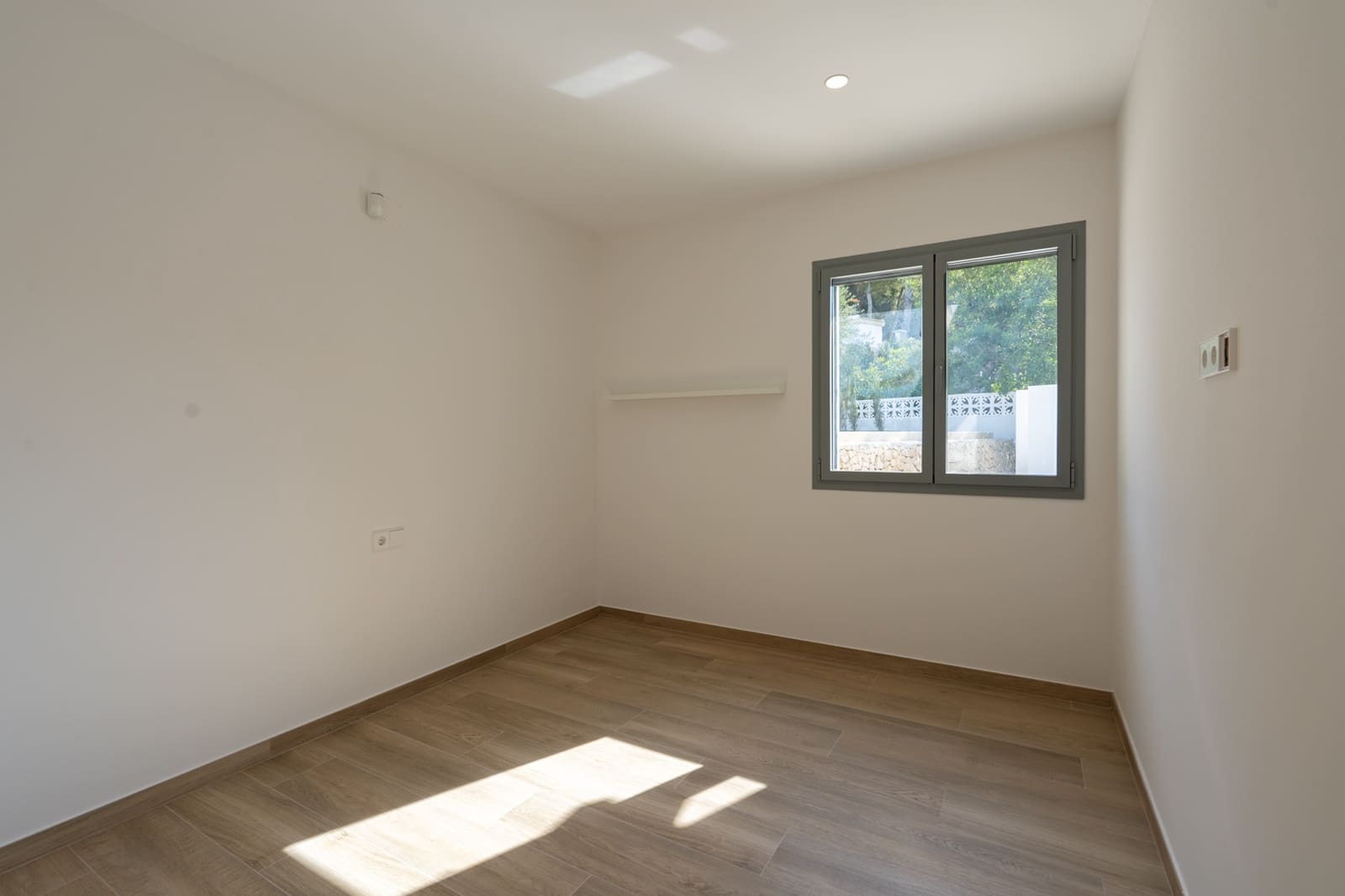 Chalet de 3 habitaciones en Benissa en venta con piscina garaje - 725.000 € (Ref: 9640825)