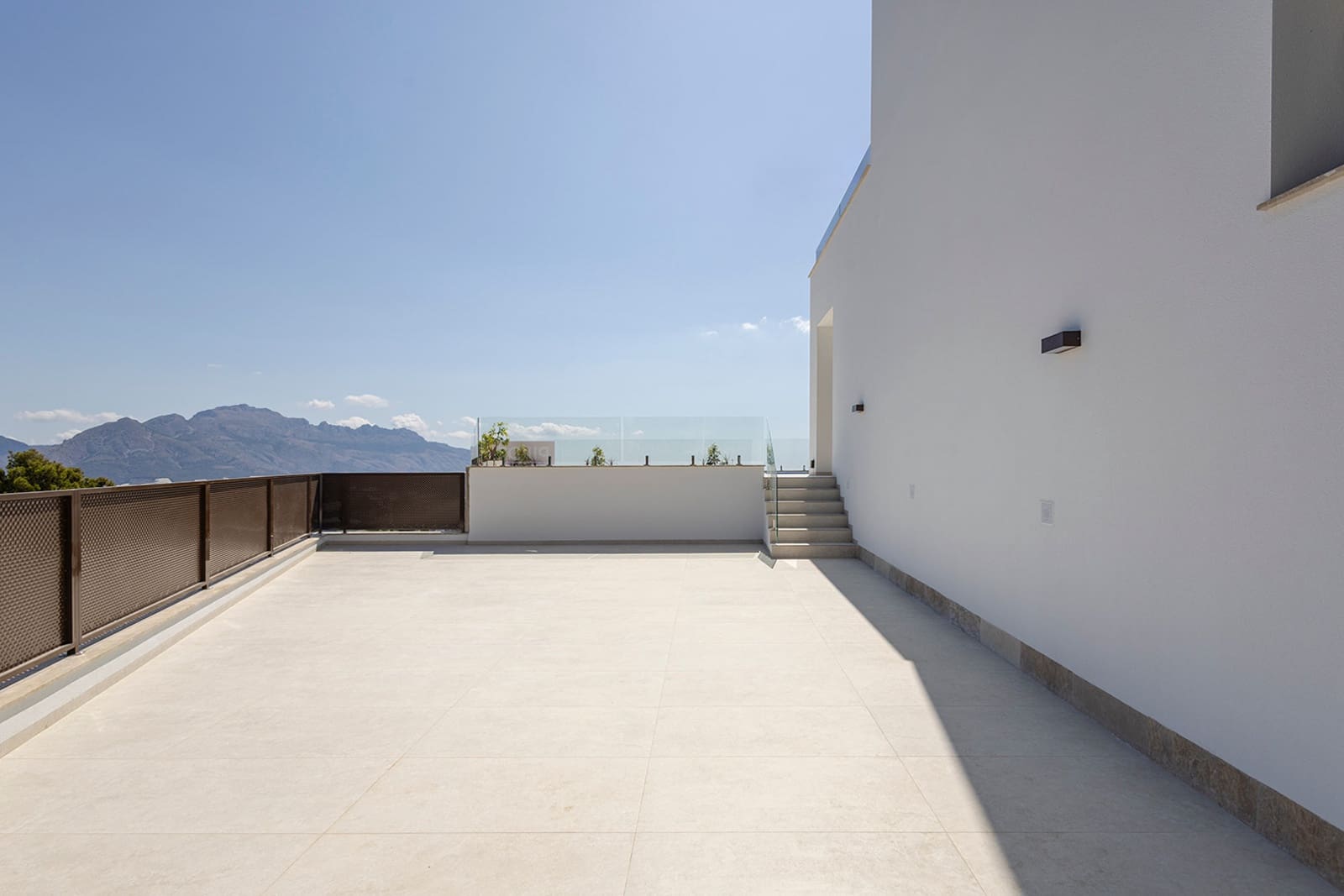 Chalet de 3 habitaciones en Polop en venta con piscina - 759.000 € (Ref: 9640836)