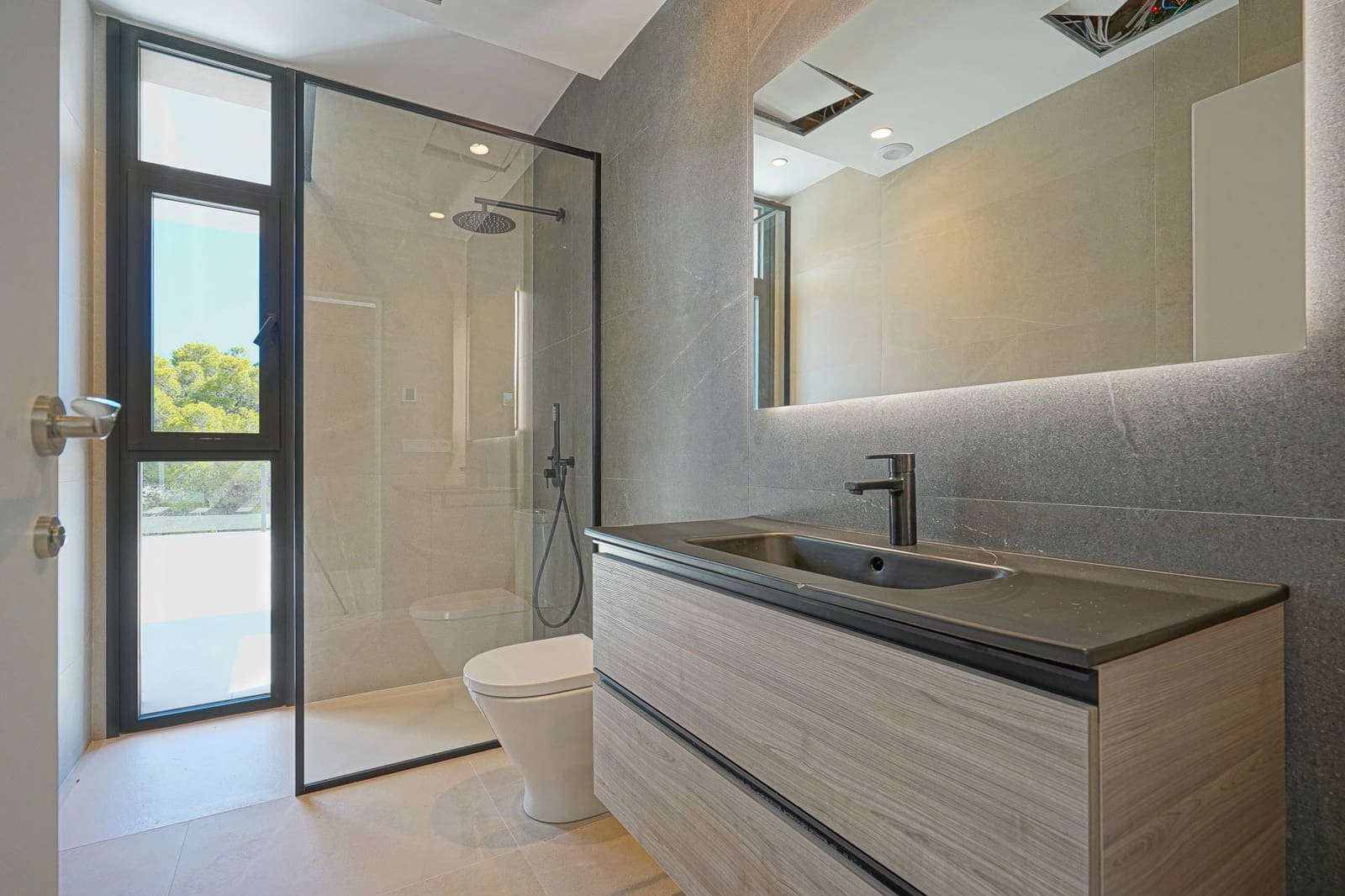 4 bedroom Villa for sale in Moraira with pool garage - € 1,499,000 (Ref: 9640843)