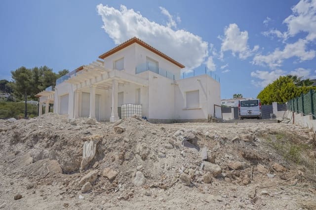 4 sypialnia Willa na sprzedaż w Pinosol, Javea / Xàbia z basenem - 1 275 000 € (Ref: 9640851)
