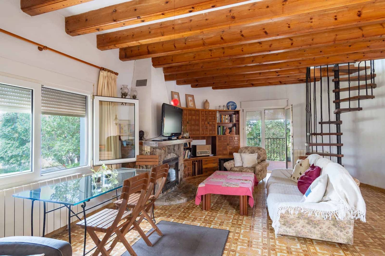 5 bedroom Villa for sale in Denia with pool garage - € 1,060,000 (Ref: 9645480)