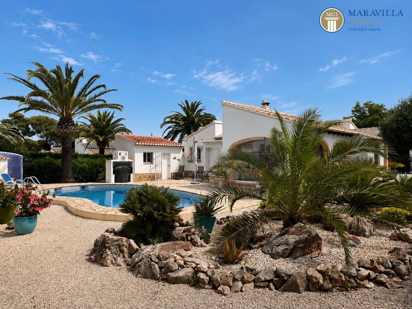 2 soveværelse Villa til salg i Javea / Xabia med swimmingpool garage - € 645.000 (Ref: 9895085)