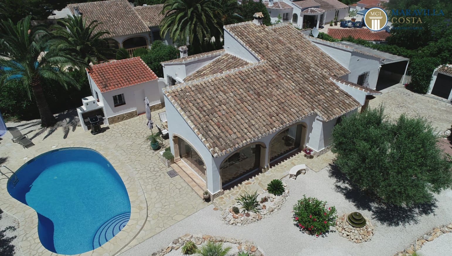 2 soveværelse Villa til salg i Javea / Xabia med swimmingpool garage - € 645.000 (Ref: 9895085)