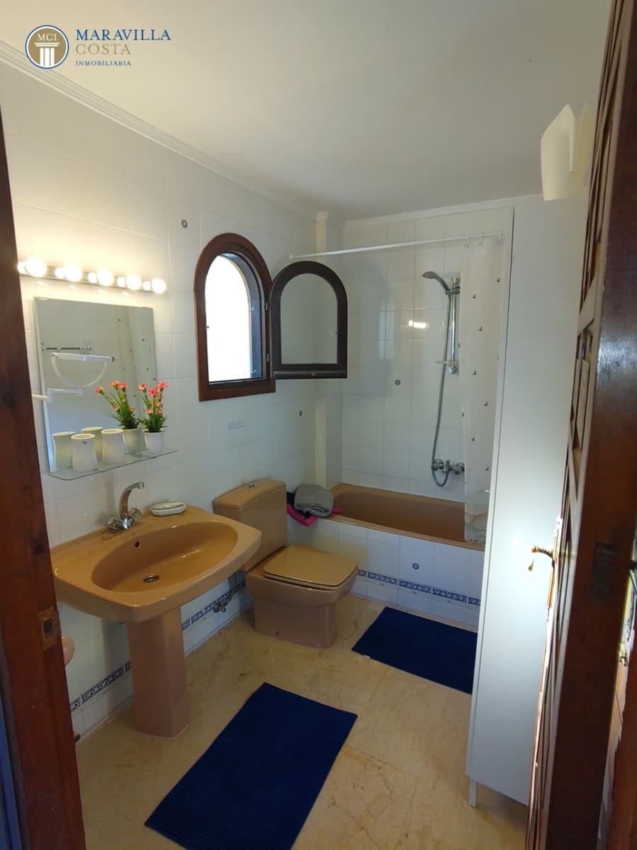 2 bedroom Villa for sale in Calpe / Calp with pool garage - € 890,000 (Ref: 9928306)
