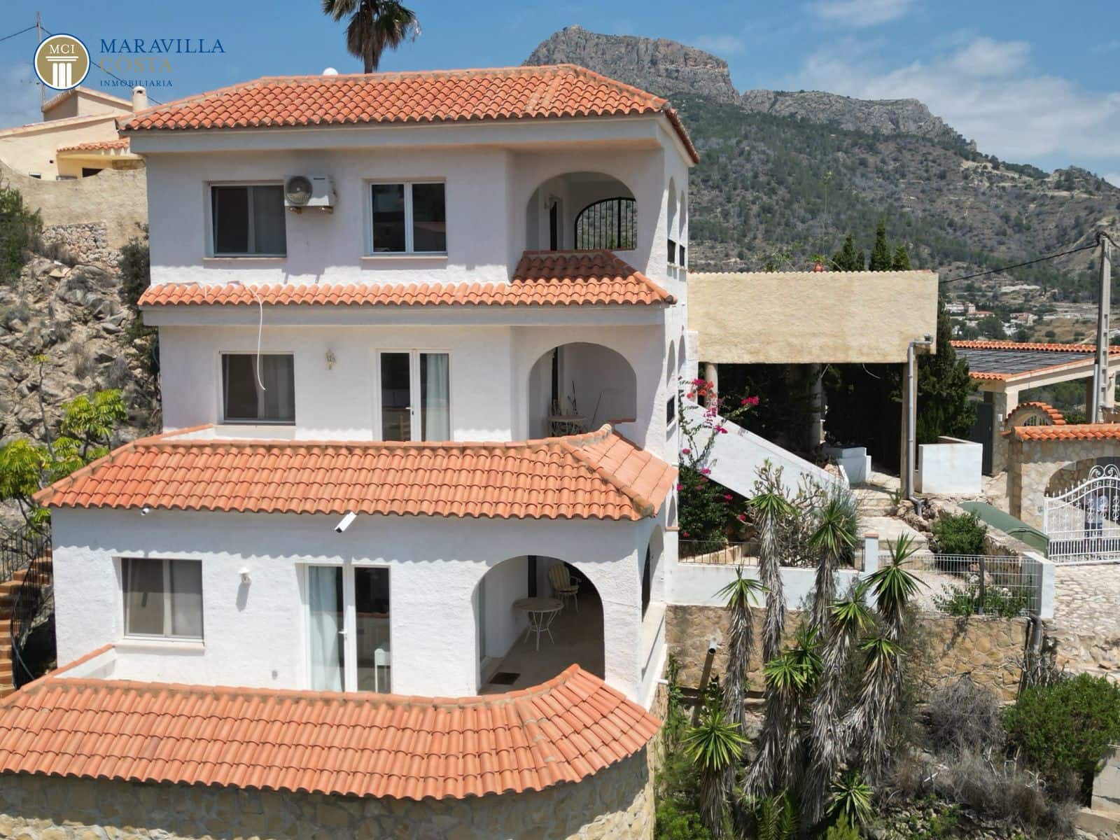 2 bedroom Villa for sale in Calpe / Calp with pool garage - € 890,000 (Ref: 9928306)
