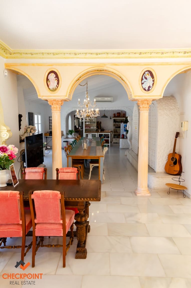 15 soveværelse Finca/Landehus til salg i Orxeta med swimmingpool garage - € 950.000 (Ref: 9215736)