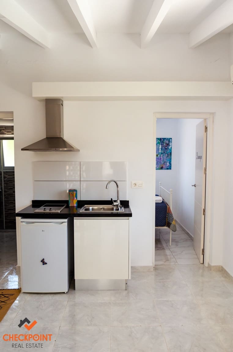 15 soveværelse Finca/Landehus til salg i Orxeta med swimmingpool garage - € 950.000 (Ref: 9215736)