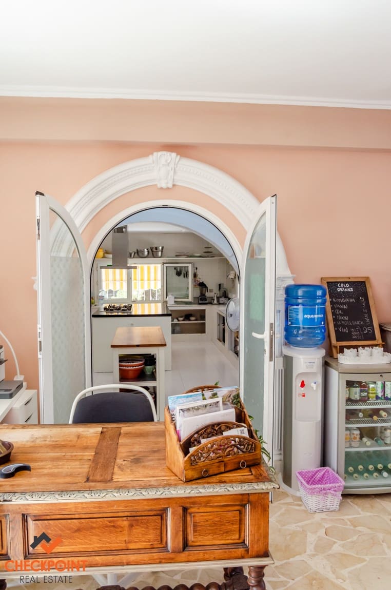 15 soveværelse Finca/Landehus til salg i Orxeta med swimmingpool garage - € 950.000 (Ref: 9215736)