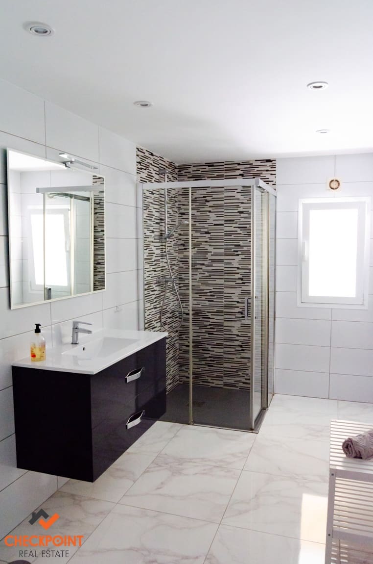 15 soveværelse Finca/Landehus til salg i Orxeta med swimmingpool garage - € 950.000 (Ref: 9215736)