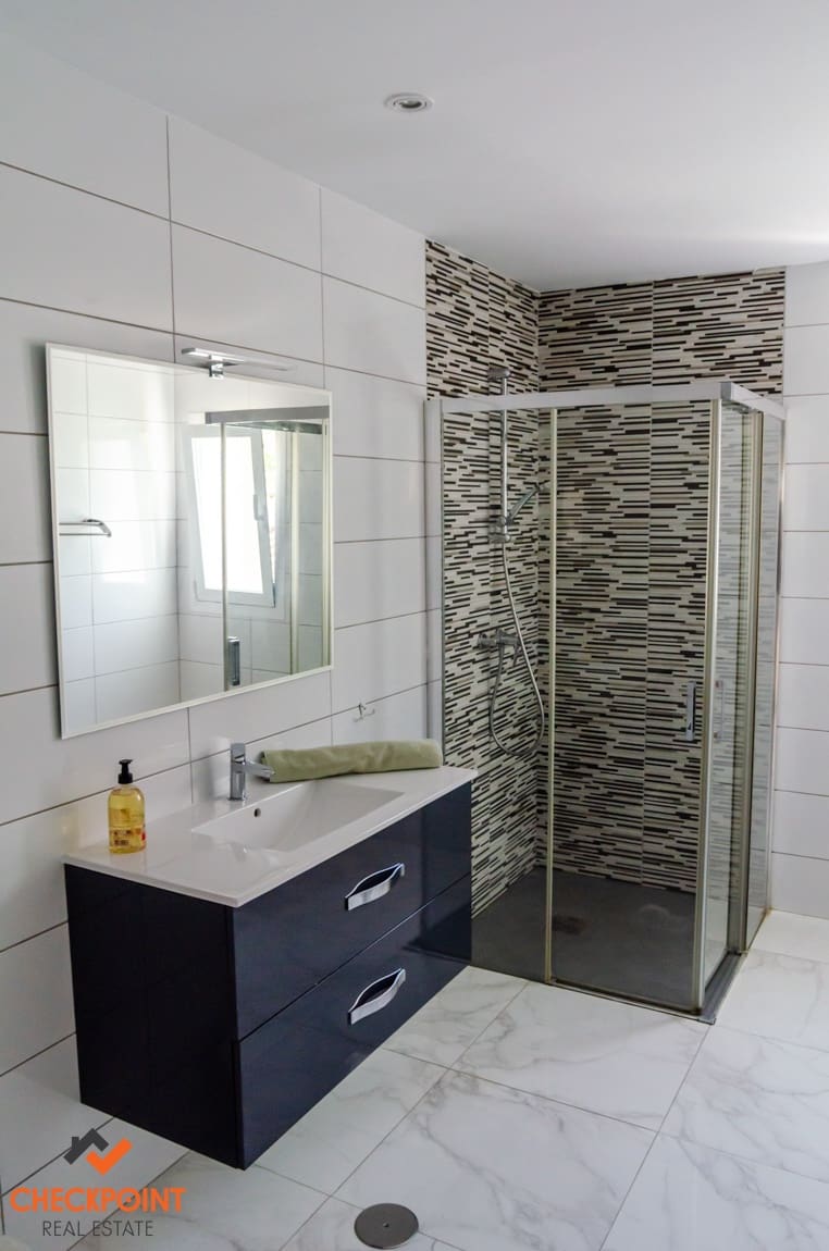 15 soveværelse Finca/Landehus til salg i Orxeta med swimmingpool garage - € 950.000 (Ref: 9215736)