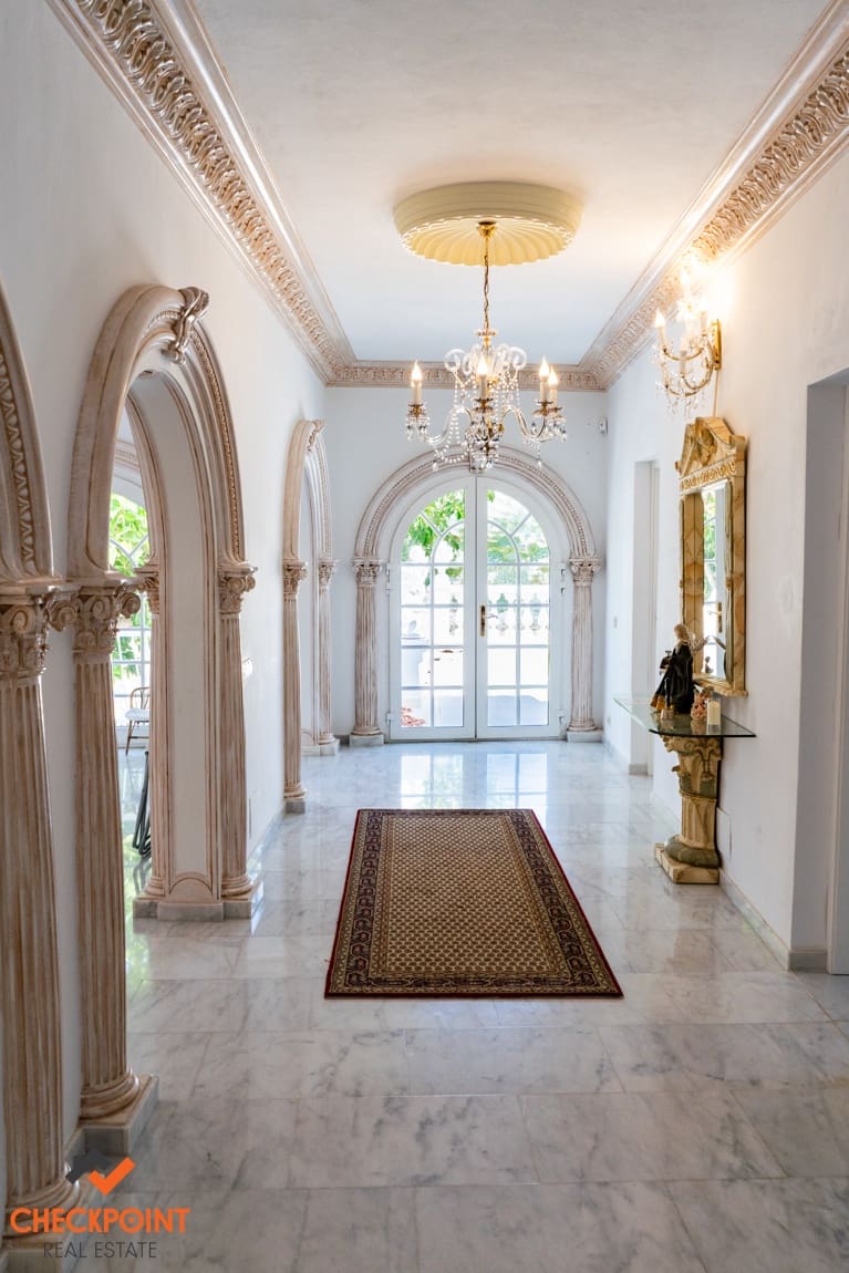 15 soveværelse Finca/Landehus til salg i Orxeta med swimmingpool garage - € 950.000 (Ref: 9215736)