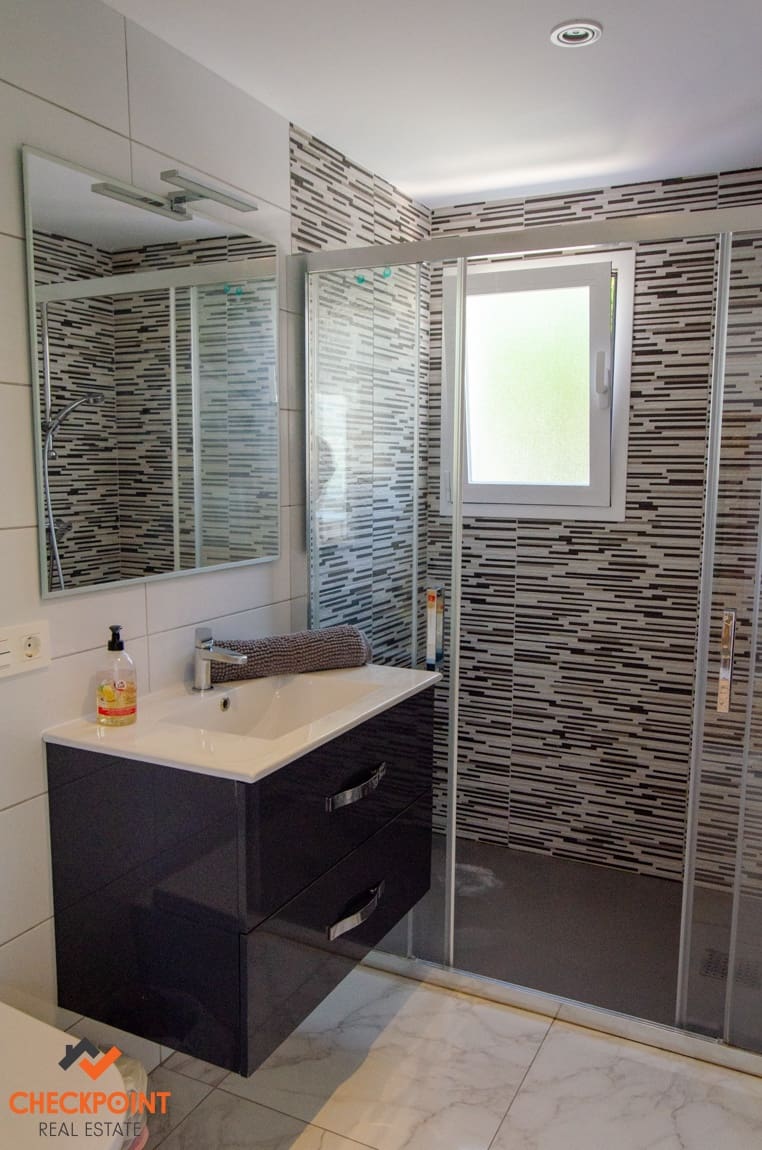 15 soveværelse Finca/Landehus til salg i Orxeta med swimmingpool garage - € 950.000 (Ref: 9215736)