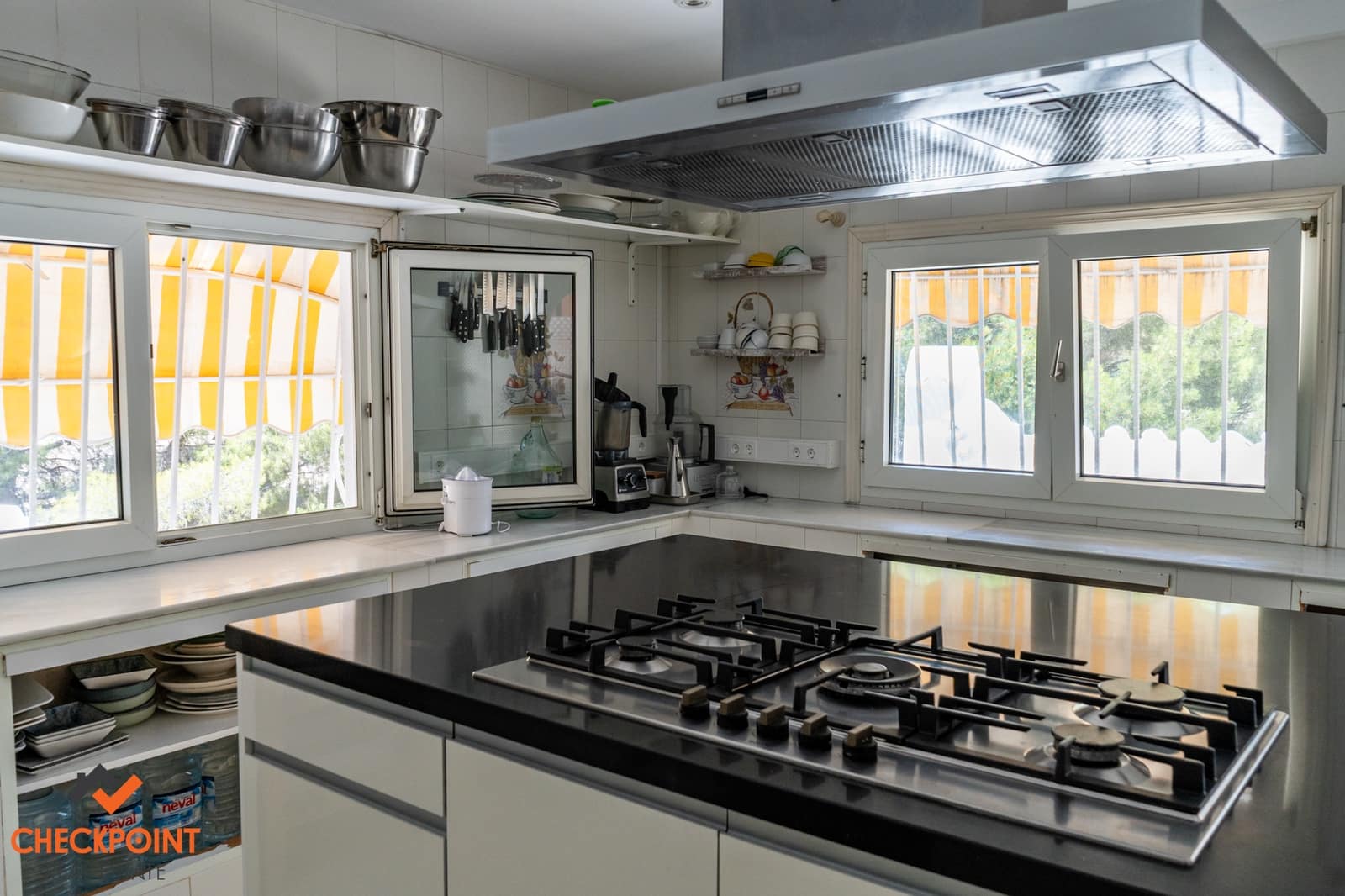 15 soveværelse Finca/Landehus til salg i Orxeta med swimmingpool garage - € 950.000 (Ref: 9215736)