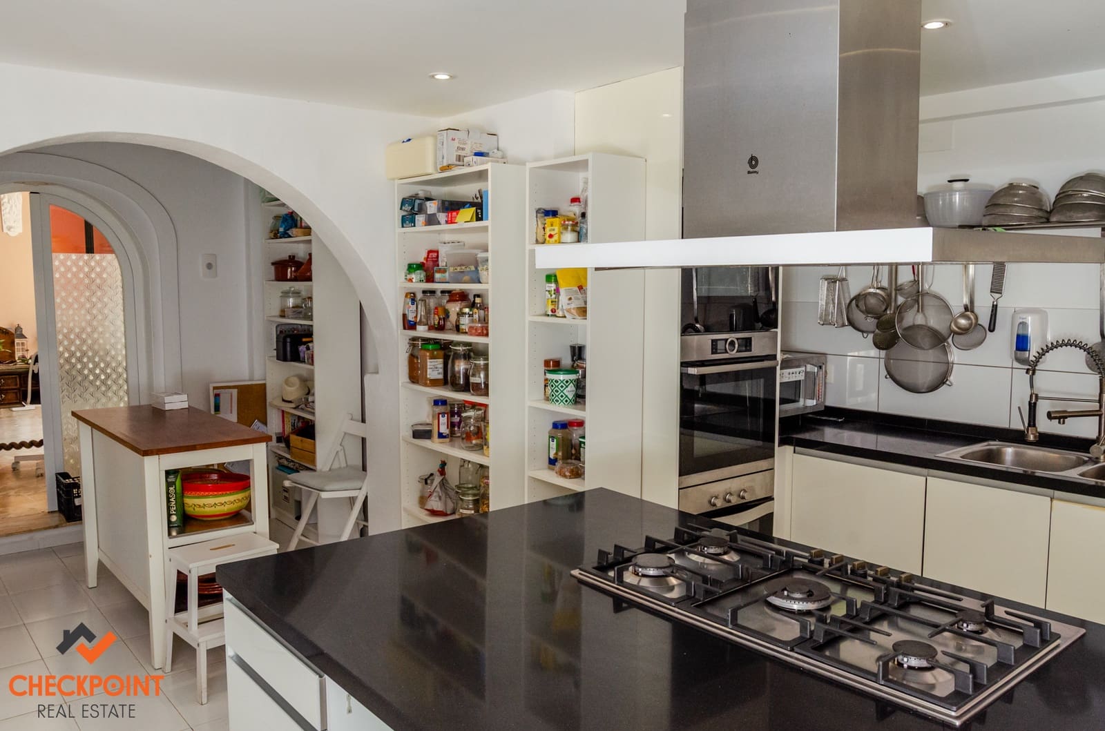 15 soveværelse Finca/Landehus til salg i Orxeta med swimmingpool garage - € 950.000 (Ref: 9215736)