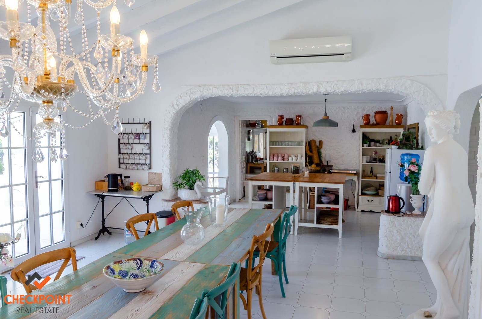 15 soveværelse Finca/Landehus til salg i Orxeta med swimmingpool garage - € 950.000 (Ref: 9215736)