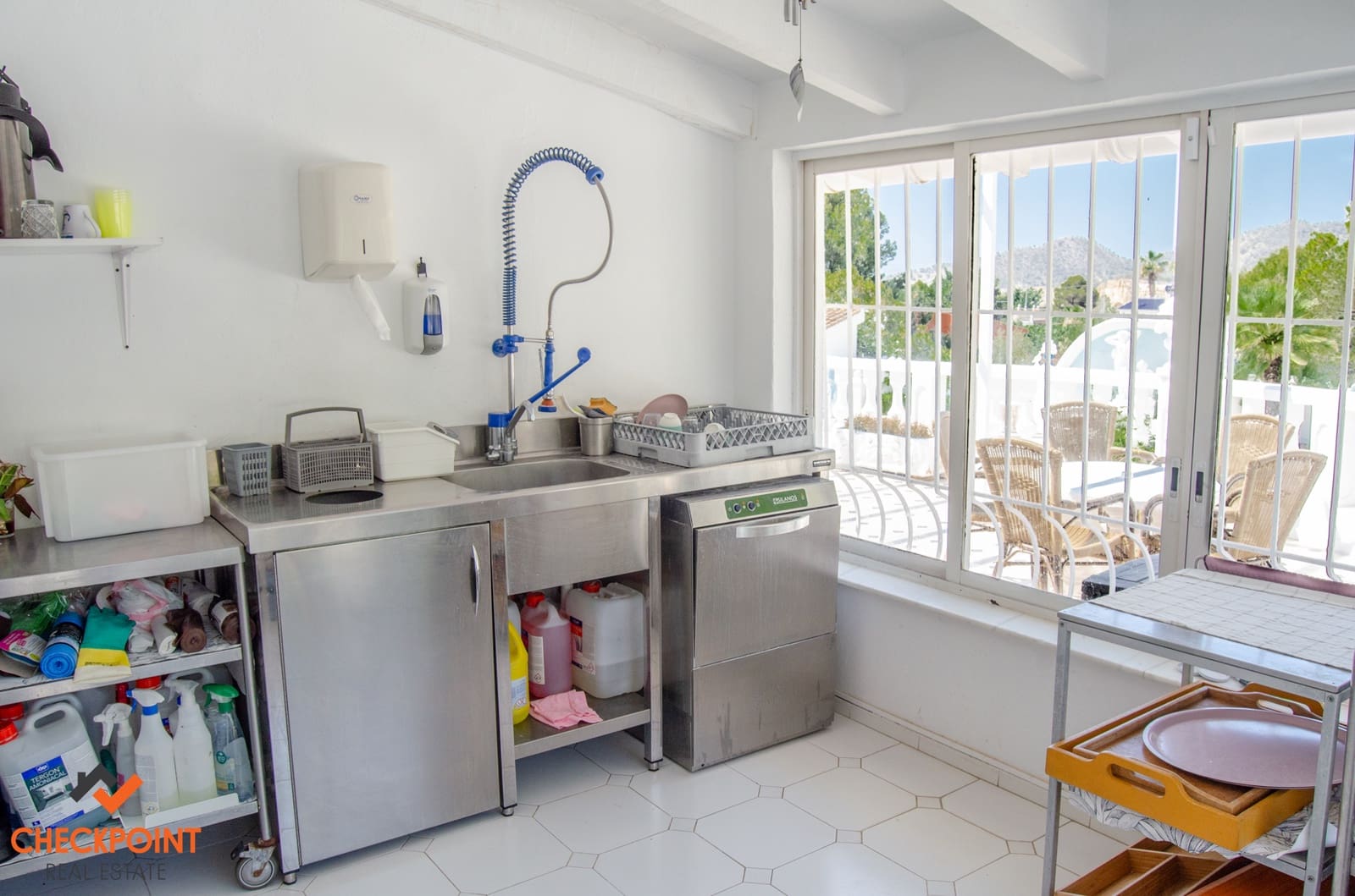 15 soveværelse Finca/Landehus til salg i Orxeta med swimmingpool garage - € 950.000 (Ref: 9215736)