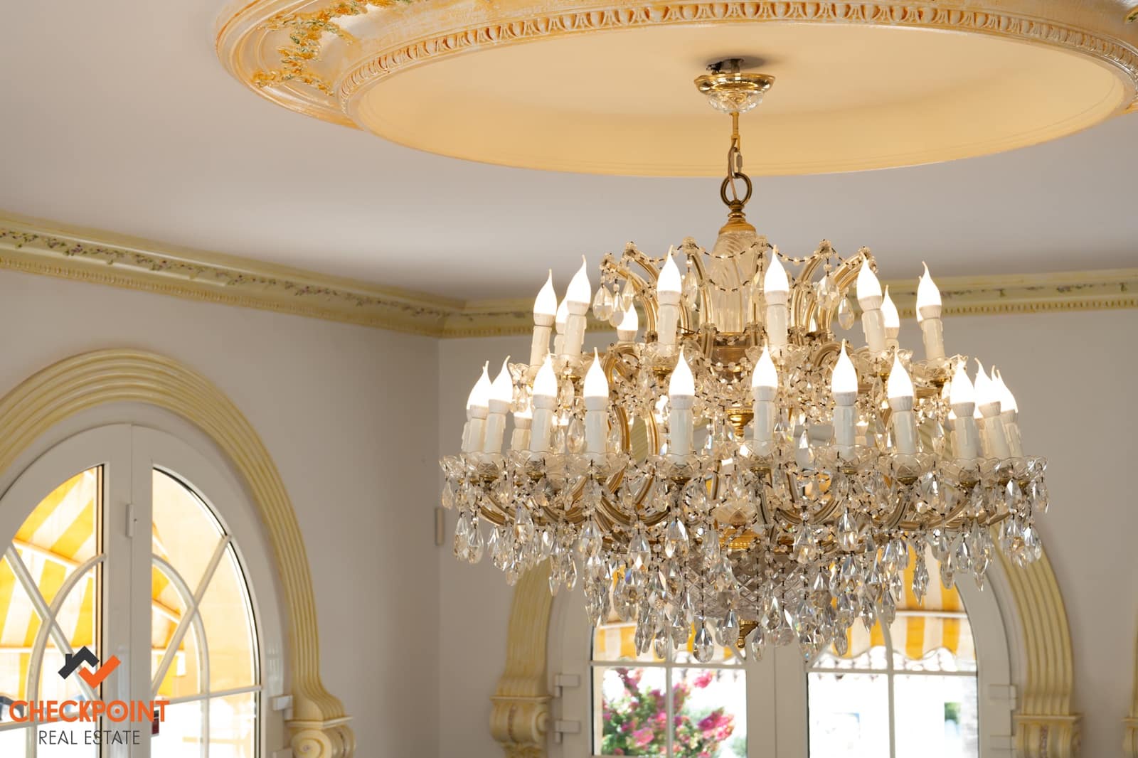 15 soveværelse Finca/Landehus til salg i Orxeta med swimmingpool garage - € 950.000 (Ref: 9215736)