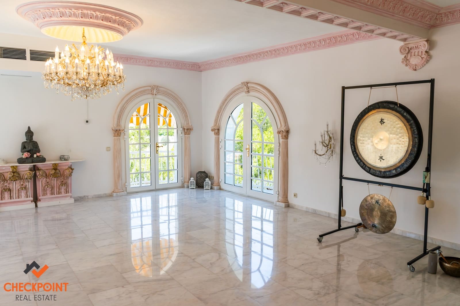 15 soveværelse Finca/Landehus til salg i Orxeta med swimmingpool garage - € 950.000 (Ref: 9215736)