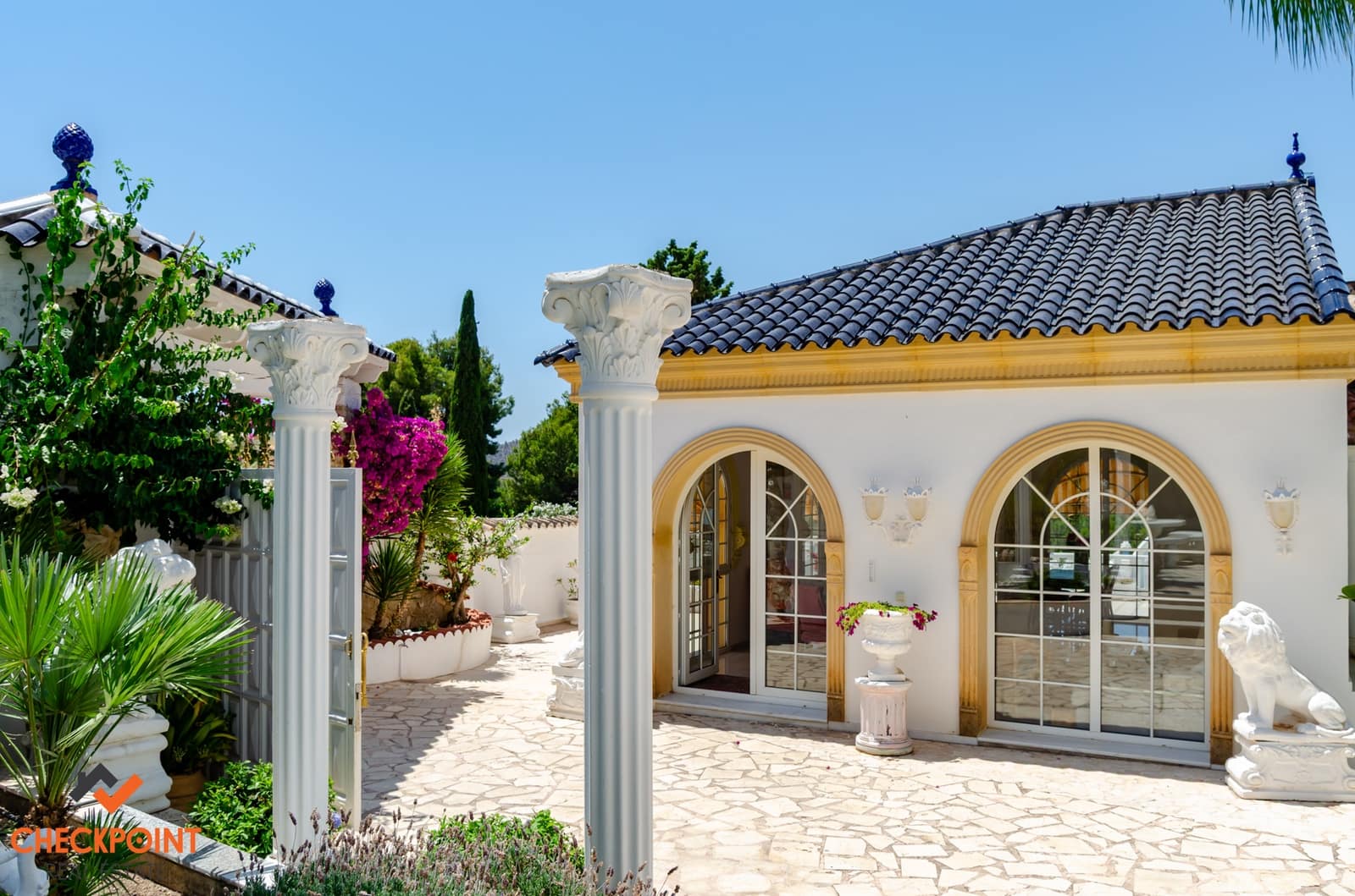 15 soveværelse Finca/Landehus til salg i Orxeta med swimmingpool garage - € 950.000 (Ref: 9215736)