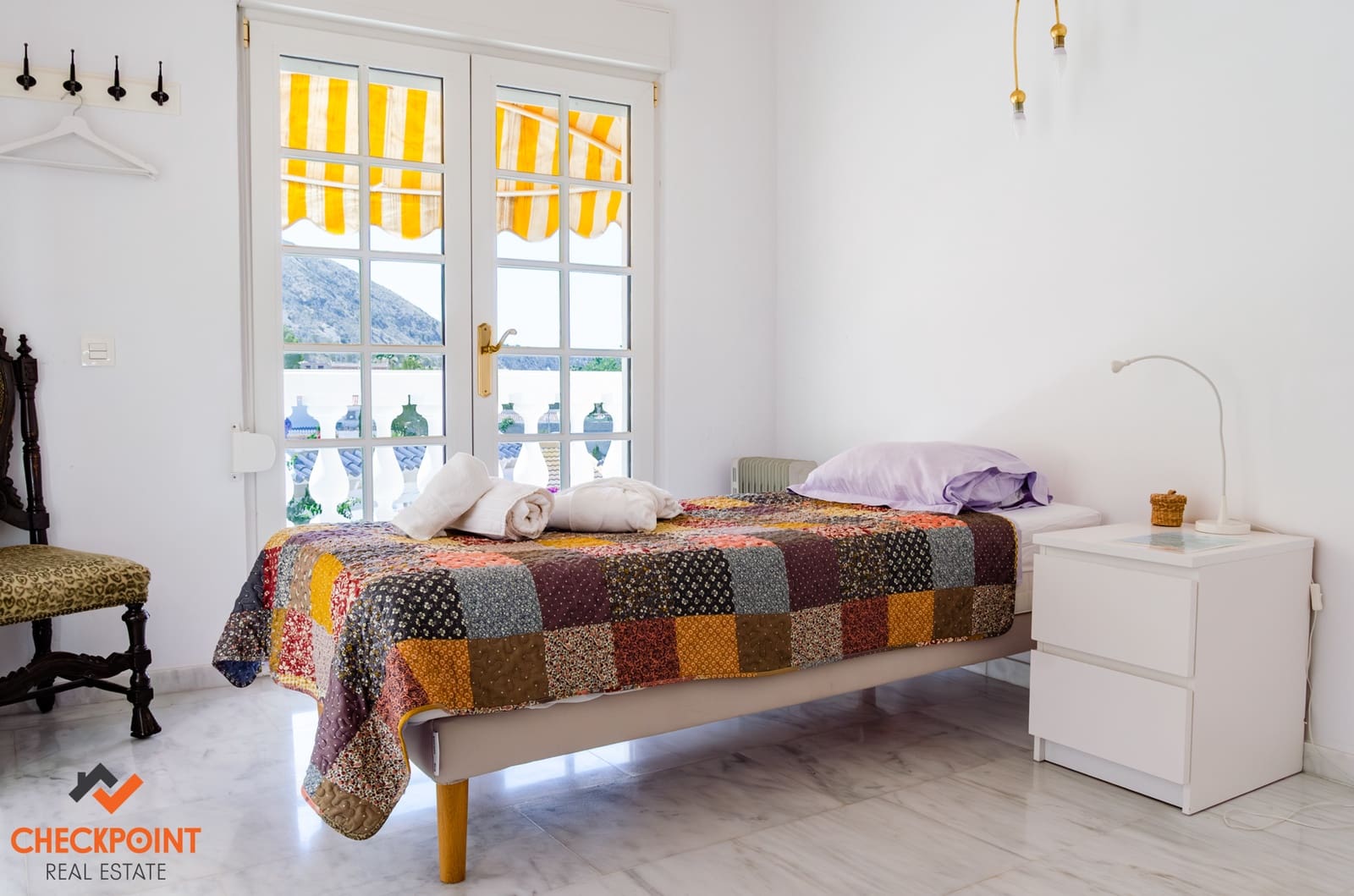 15 soveværelse Finca/Landehus til salg i Orxeta med swimmingpool garage - € 950.000 (Ref: 9215736)