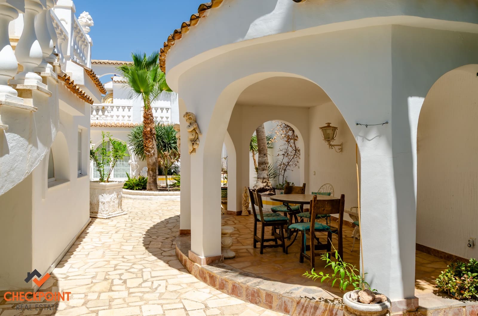 15 soveværelse Finca/Landehus til salg i Orxeta med swimmingpool garage - € 950.000 (Ref: 9215736)